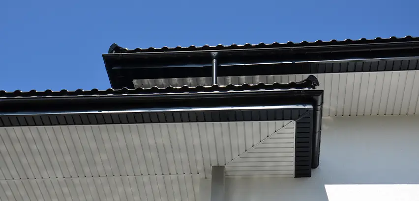 Roof Overhang Repair in Mount Prospect